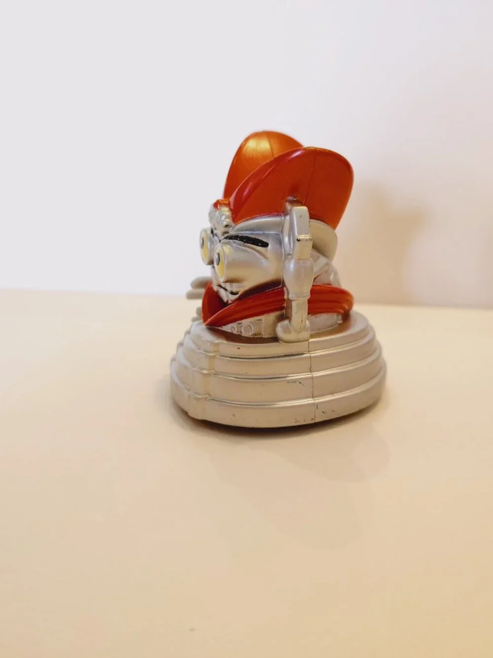 Kellogg's Robots Movie Lot Of 2 Crank Casey Madame Gasket Pull Back Action Toy